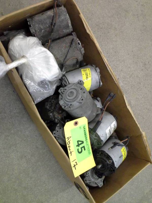 lot 45 image: MOTOR AUX. HTR GILLIG NEW FLYER BOSCH 0130110005