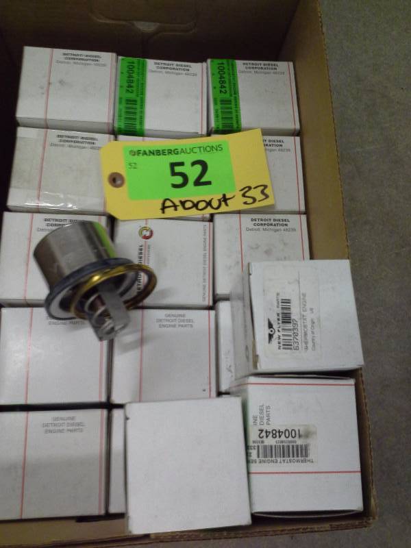 lot 52 image: THERMOSTAT ENGINE SERIES 50 8929878