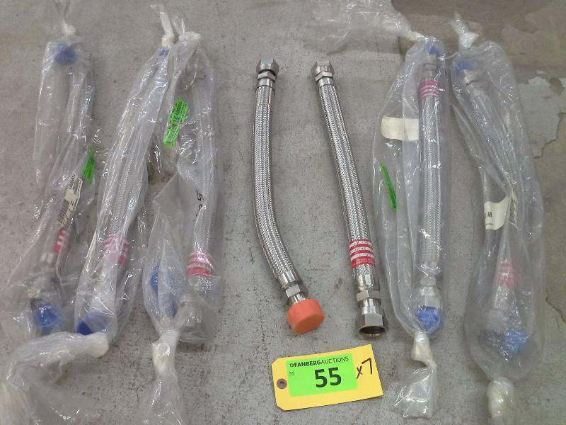lot 55 image: HOSE AC DISCHARGE STAINLESS STEEL GILLIG 400S 46-38363-030