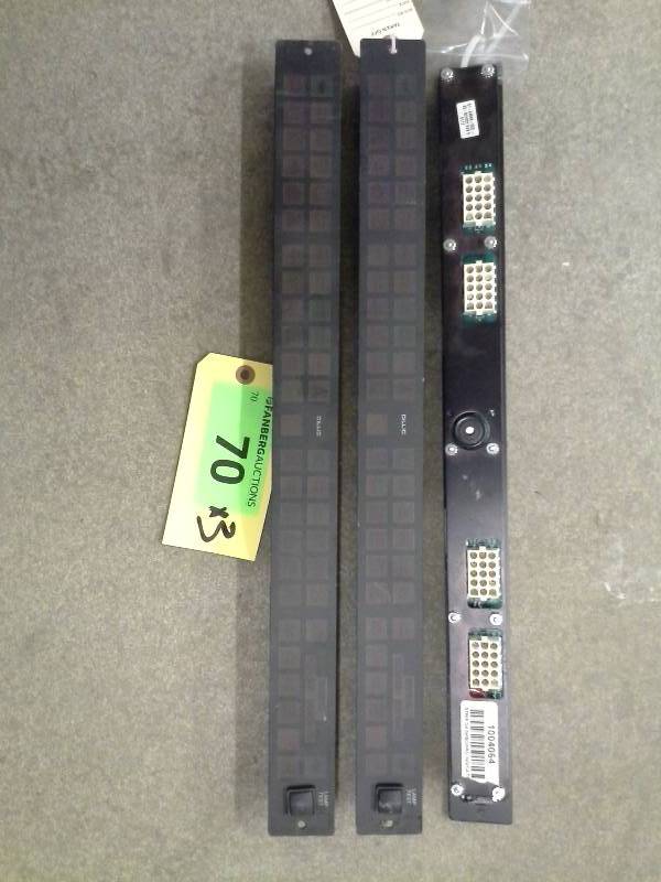 lot 70 image: STRIP DASHBOARD INDICATOR LIGHTS GILLIG300400