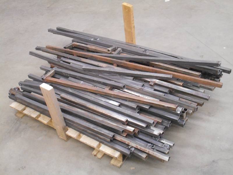 lot 42 image: Pallet Lot Of 1x1 Square Steel, L...