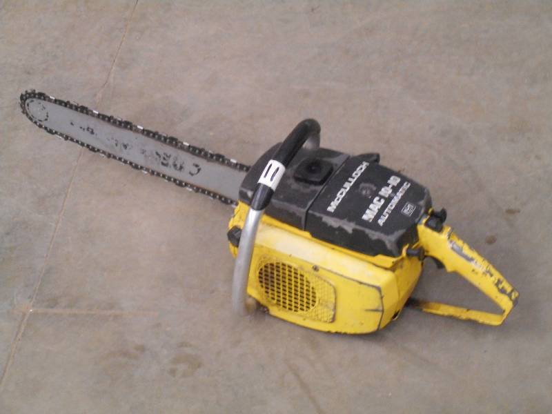 lot 11 image: McCuloch MAC 10-10 Chainsaw, Runnin...