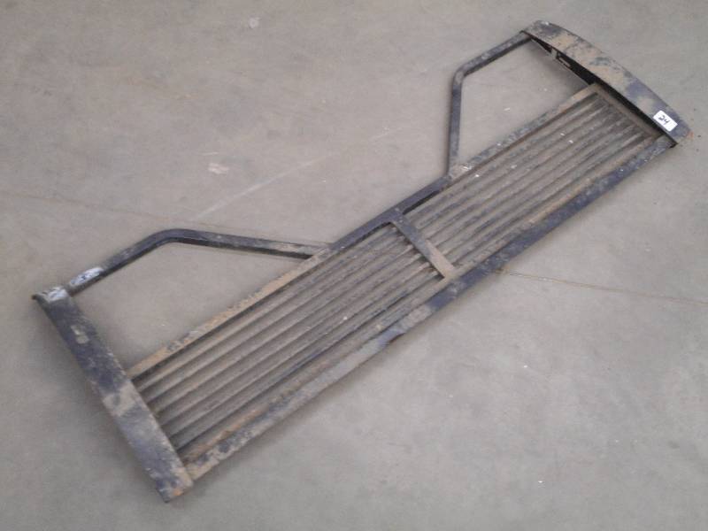 lot 24 image: Air-Flow Tailgate For Full-Size Tru...