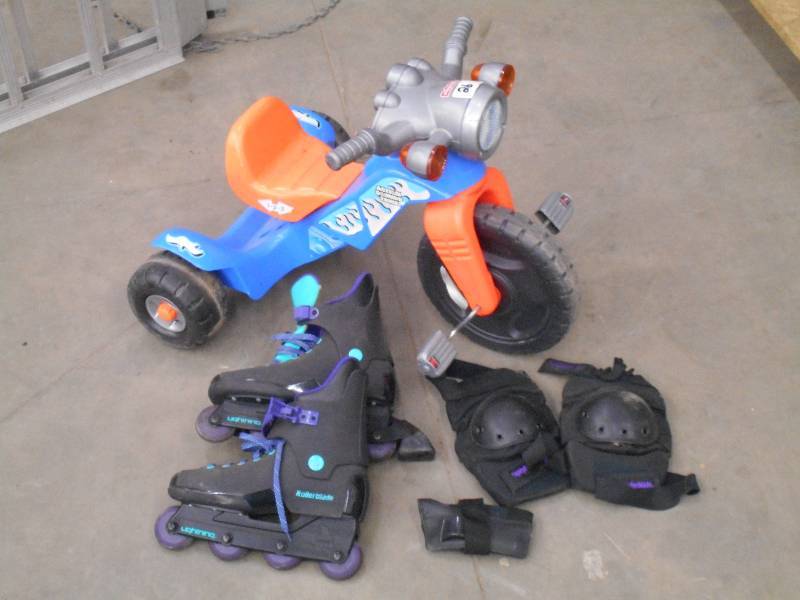 lot 26 image: Lot Of Fisher-Price Tricycle & Pai...