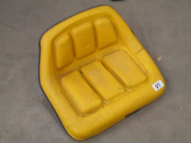 lot 27 image: Used Tractor Lawn Seat ...