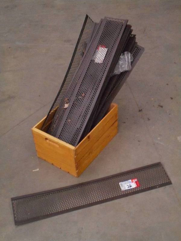 lot 32 image: Wooden Crate Full Of 36 Gutter-Scr...