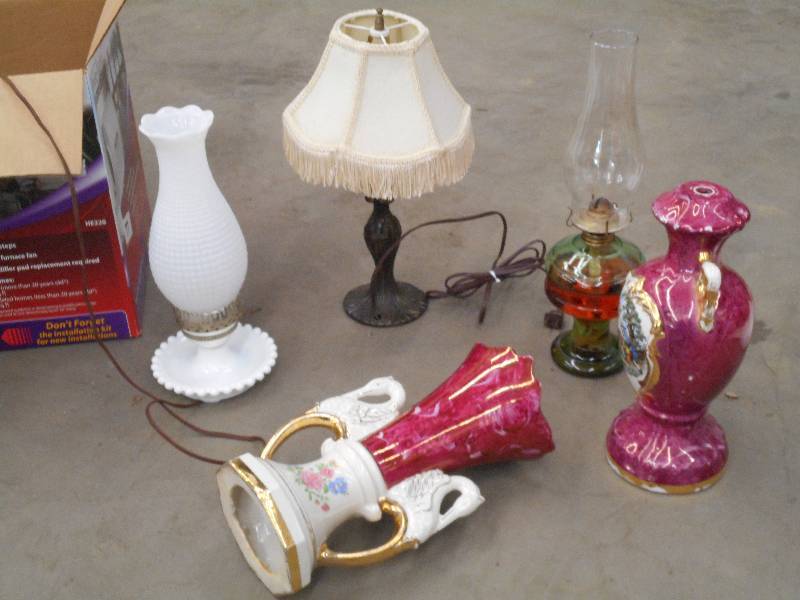 lot 77 image: Lot Of (2) Oil Lamps, (1) Vintage ...
