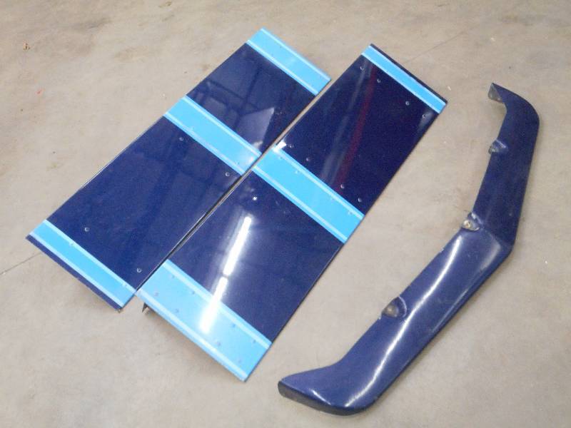 lot 92 image: (1) Sunvisor & (1) Set Of Sleeper-C...