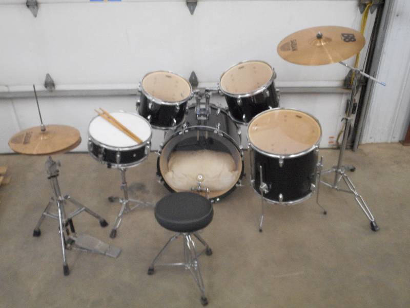 lot 93 image: Attack DrumHeads Complete Drum Set ...