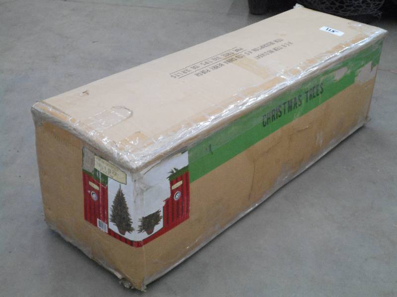 lot 115 image: 4.5ft Clear-Lighted China Berry Por...