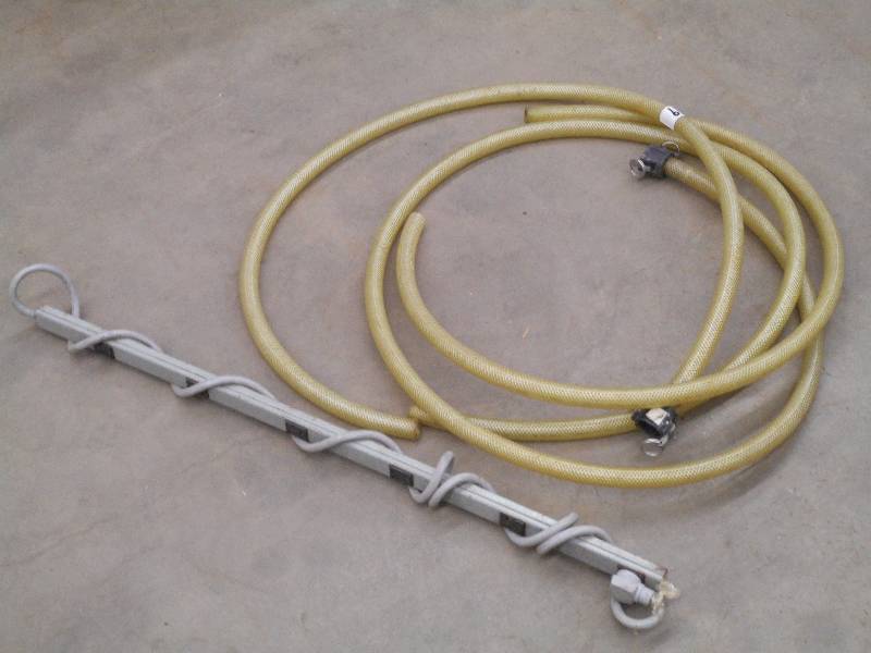 lot 119 image: Lot Of (1) 3ft Power Strip & 1 Hos...