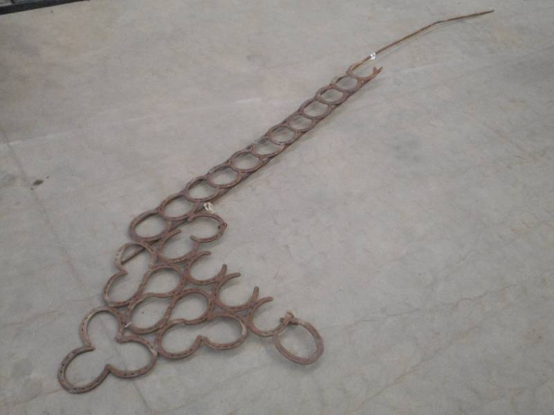 lot 122 image: Handmade Horseshoe Plant Hanger, 10...