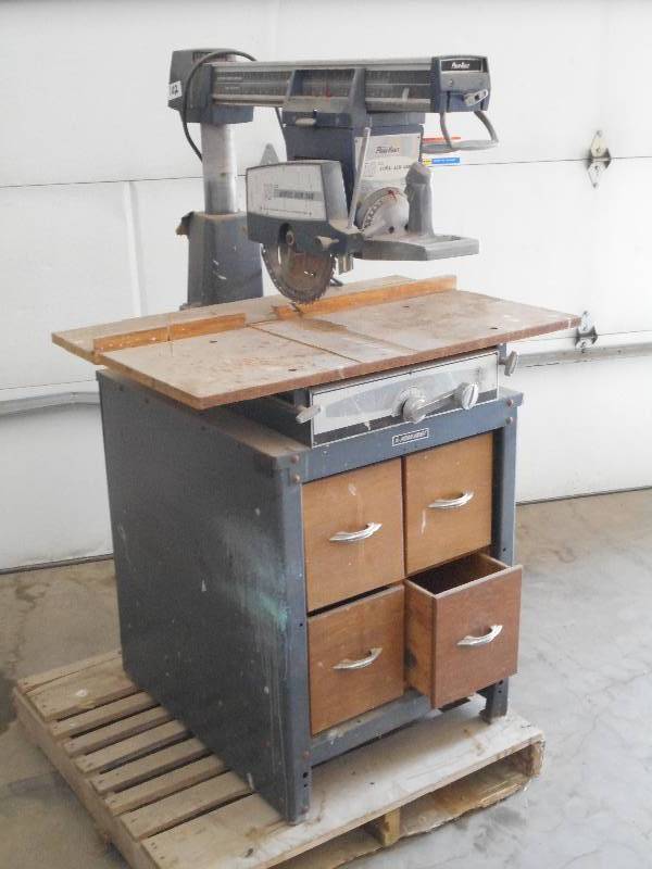 lot 102 image: Powr-Kraft 10 Radial Arm Saw With ...