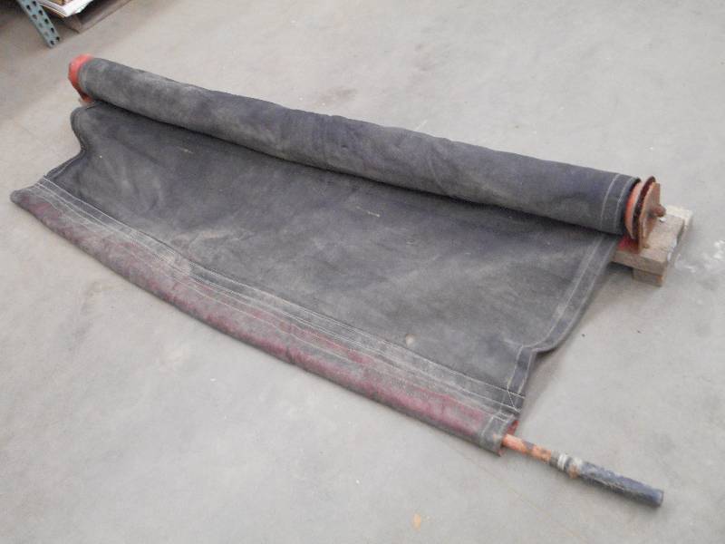 lot 106 image: Roll-Out TrailerTruck Bed Tarp Cov...
