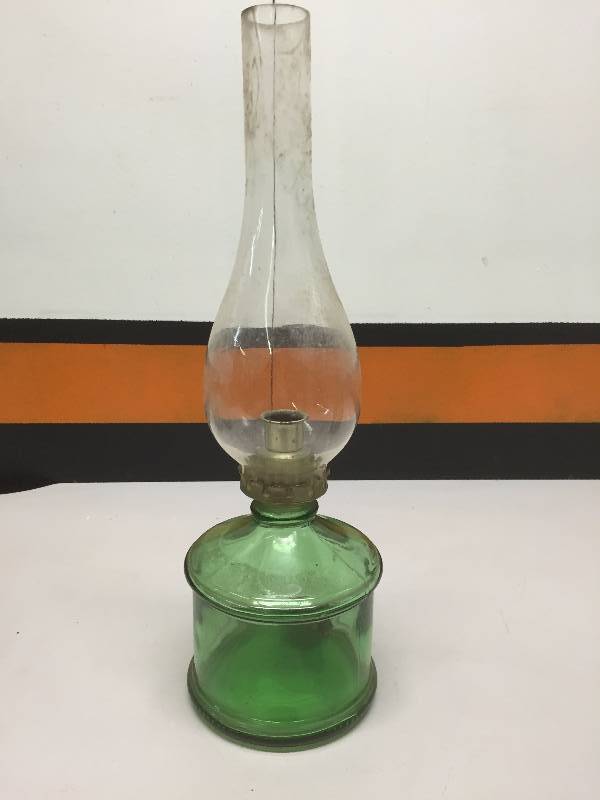 VINTAGE COLORED VASES AND LAMP