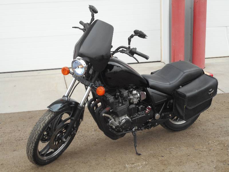 lot 2 image: 1983 Yamaha 750XJ Motorcycle