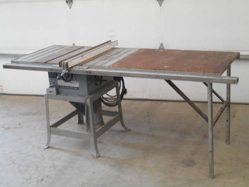lot 7 image: Delta Model-10 Contractors Tablesaw