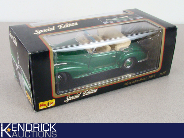 lot 39 image: MIB Maisto Special Edition 118 Scale 1955 Mercedes-Benz 300S