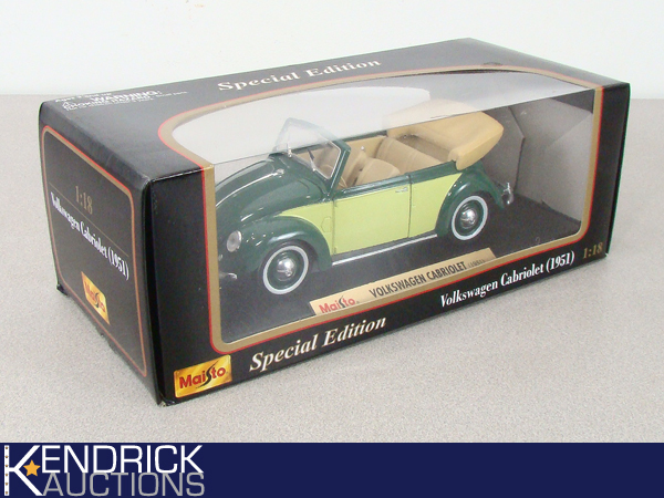lot 42 image: MIB Maisto Special Edition 118 Scale 1951 Volkswagen Cabriolet