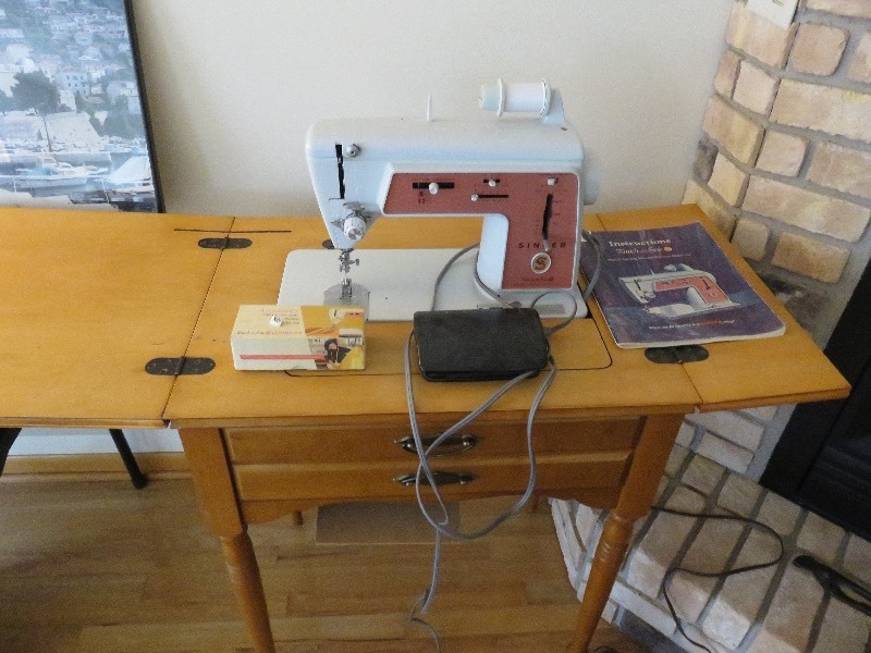 Vintage Singer Sewing machine