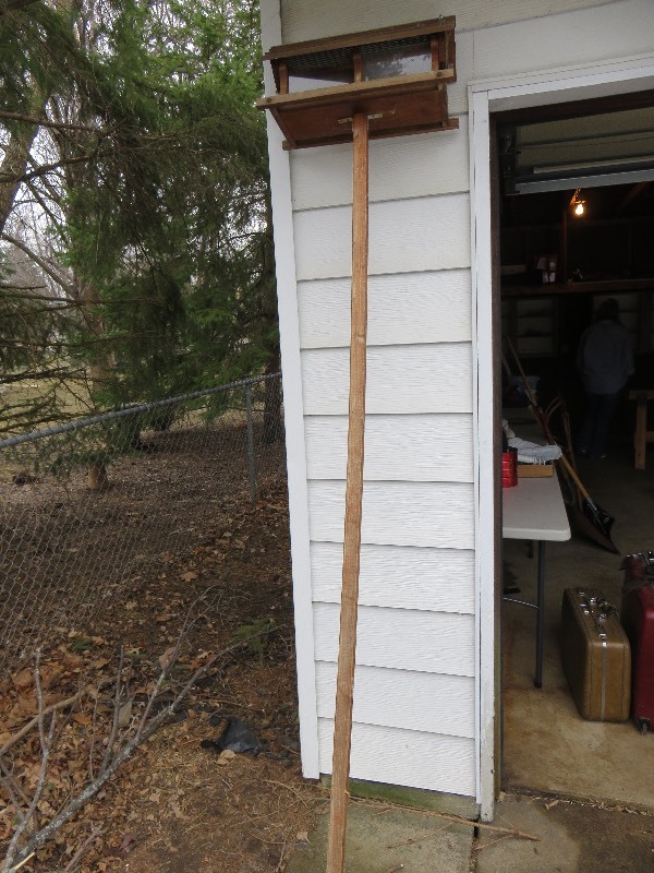 outdoor wood bird feeder