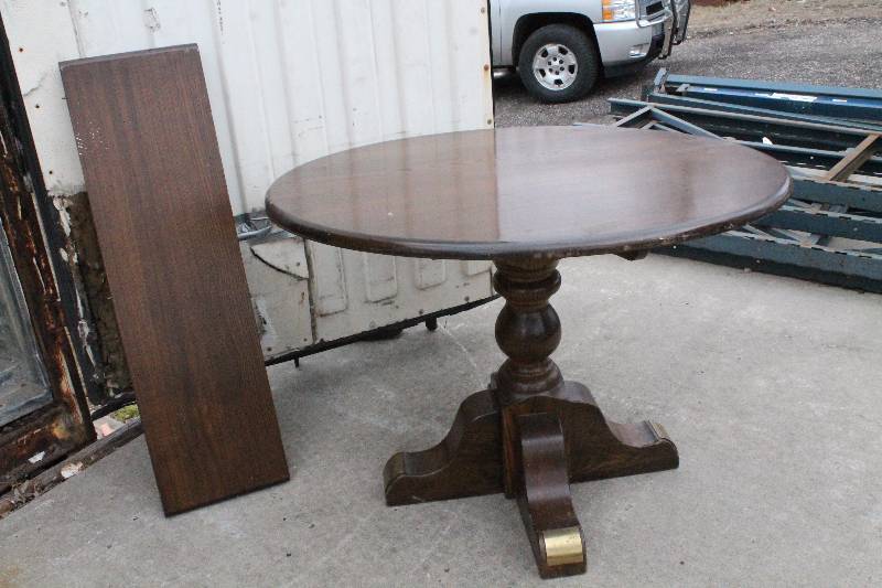 Round Table