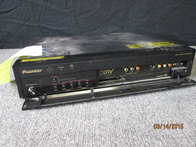 lot 13 image: Pioneer elite media reciever PRO-RO...