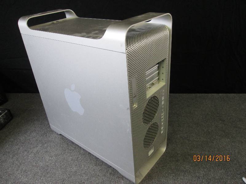 lot 32 image: Apple PowerMAC G5 model A1047 untes...