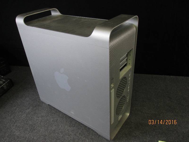 lot 33 image: Apple PowerMAC G5 model A1047 untes...
