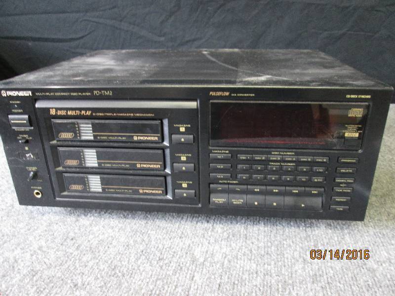 lot 45 image: Pioneer 18 Disc multi play CD playe...