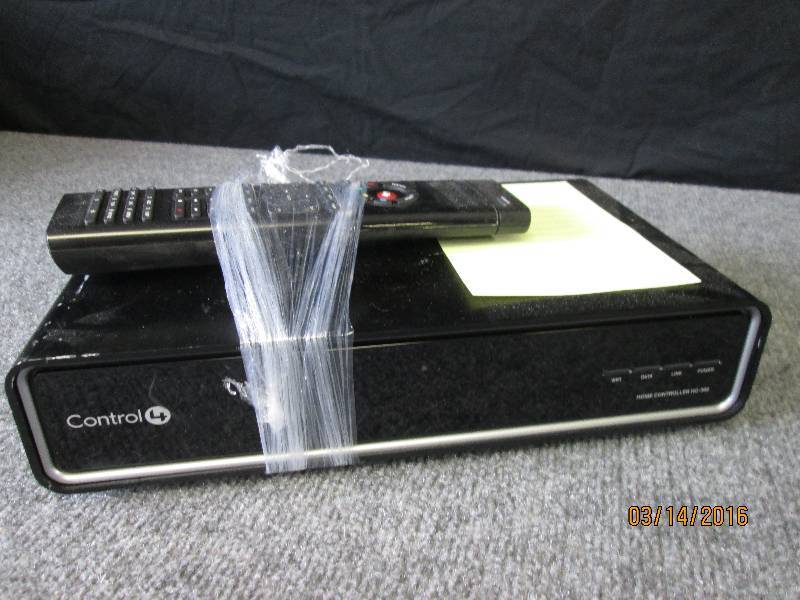 lot 49 image: Control 4 home controller, HC-300 w...