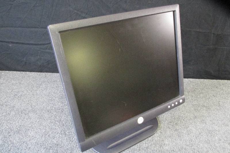 lot 81 image: Dell 17 flat screen monitor, works...
