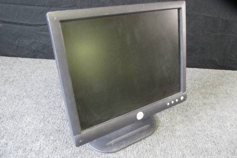 lot 88 image: Dell 15 flat screen monitor works...
