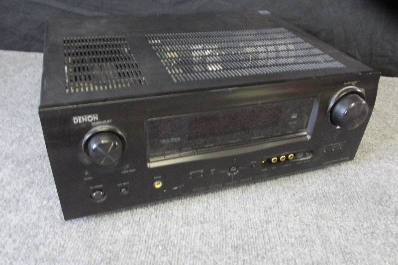 lot 93 image: Denon AV Surround receiver AVR -231...