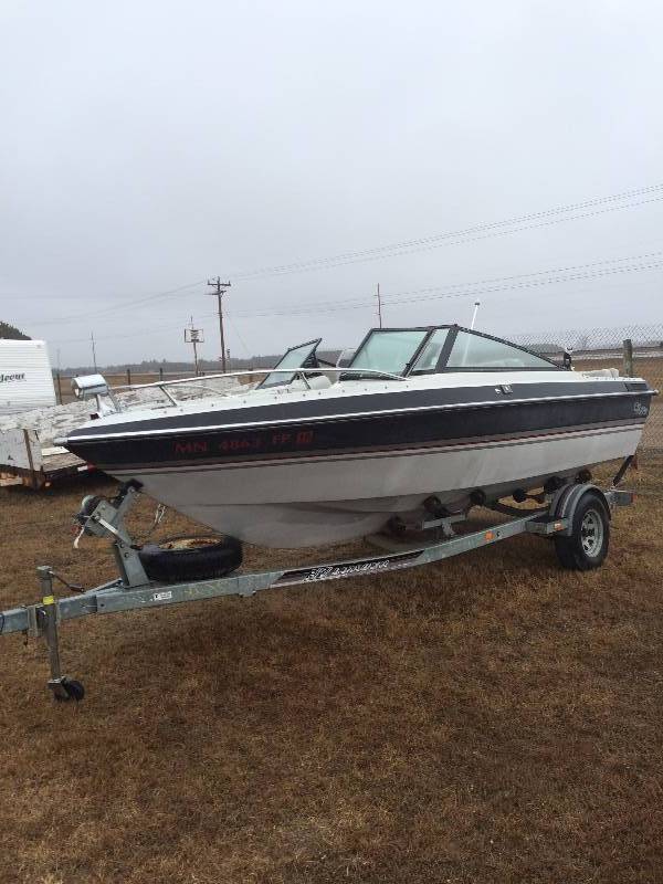 lot 4 image: 1985 Thompson Boat