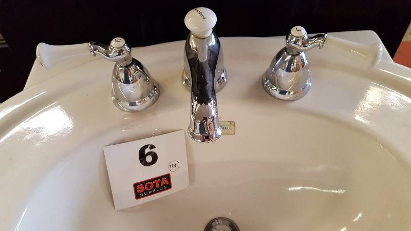 American Standard Pedestal Combo Bathroom Sink with 8 in. Centers in White