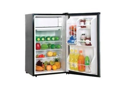 Magic Chef MAGIC CHEF MCBR360S 3.6 Cubic-ft Refrigerator (Stainless)