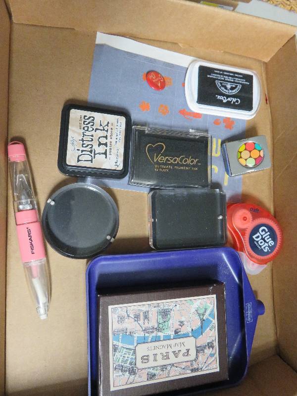 Scrapbooking lot
