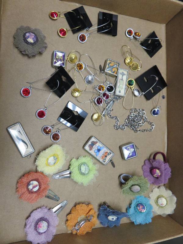 Jewelry lot