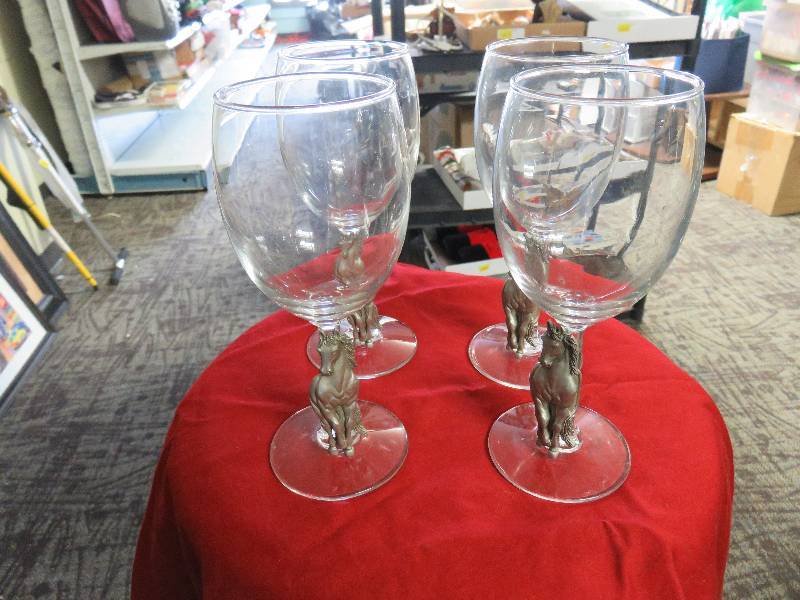 Wine glasses with horses