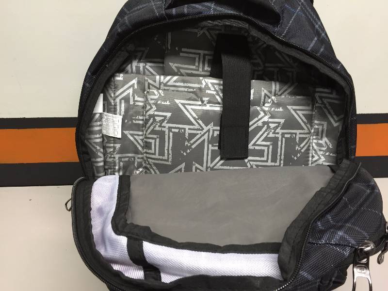 lot 28 image: OGIO LAPTOP AND DEVICE BACK PACK