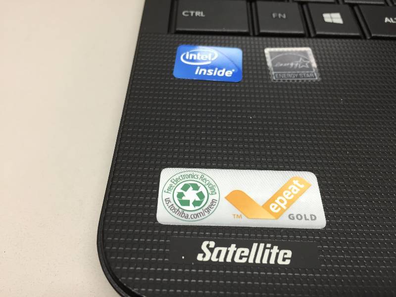 lot 38 image: TOSHIBA LAPTOP WINDOWS 8