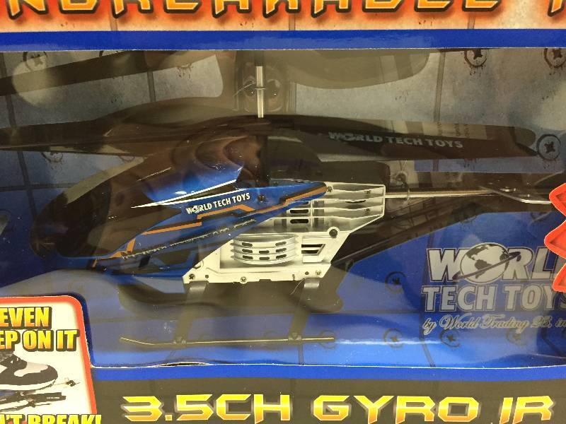lot 41 image: REMOTE CONTROL HELICOPTER
