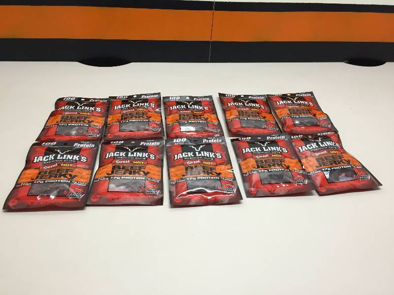 lot 48 image: JACK LINKS SWEET N HOT BEEF JERKY