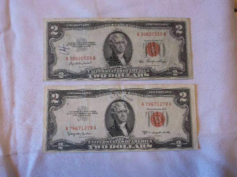 Red Seal 2 Dollar Bill