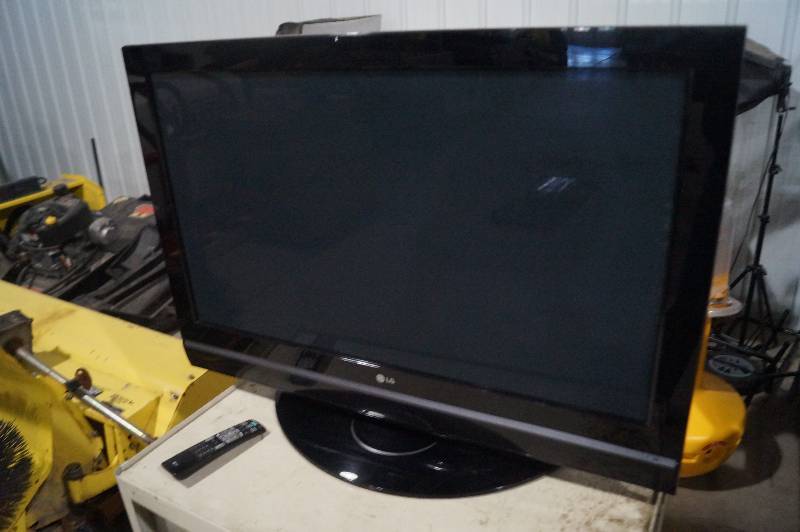 42 Flatscreen TV