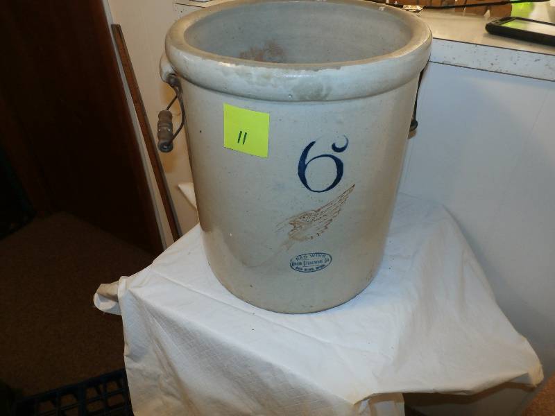 6 gallon Red Wing Crock 1 Crack in Bottom