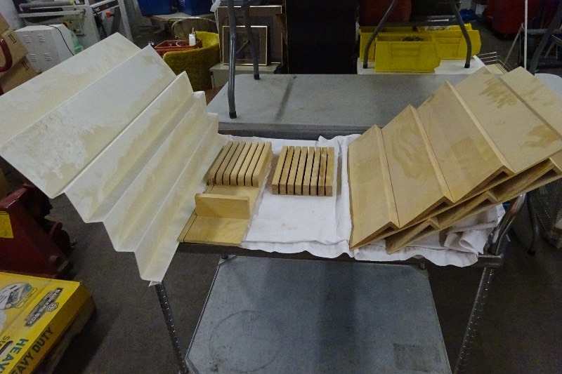 lot 68 image: Shelving, snife holders