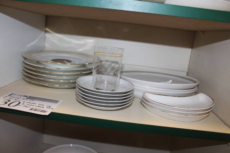 lot 30 image: RB China Set