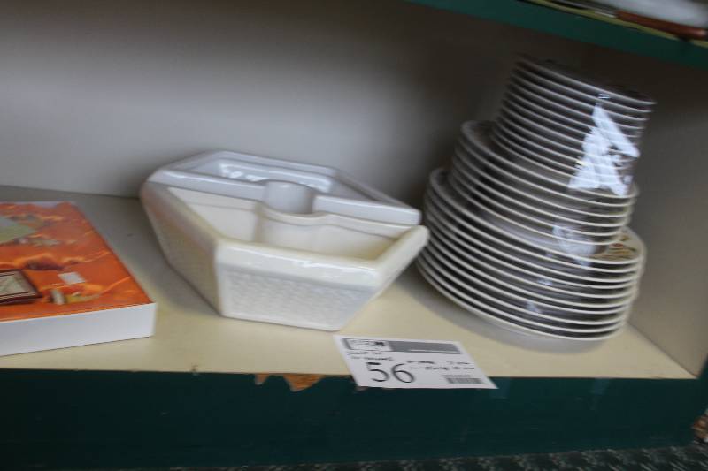 lot 56 image: Shelf Lot of China